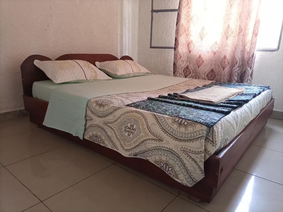 Randa'S House I Homestay 루헹게리 외부 사진