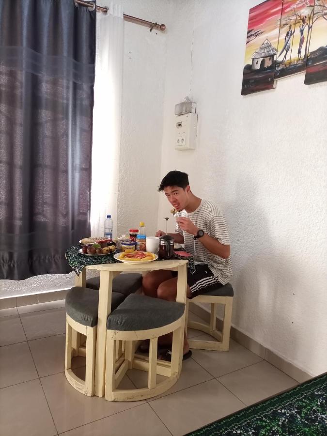 Randa'S House I Homestay 루헹게리 외부 사진
