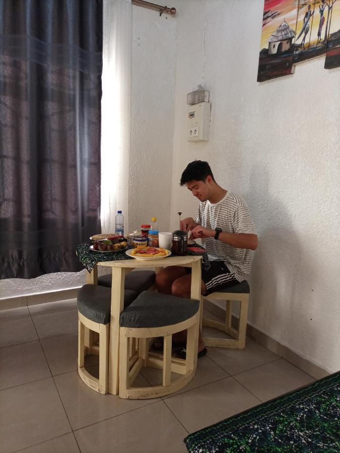 Randa'S House I Homestay 루헹게리 외부 사진
