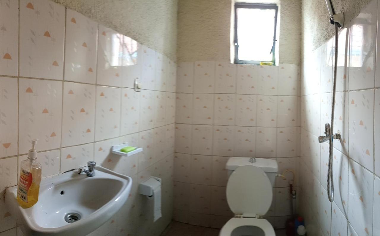 Randa'S House I Homestay 루헹게리 외부 사진